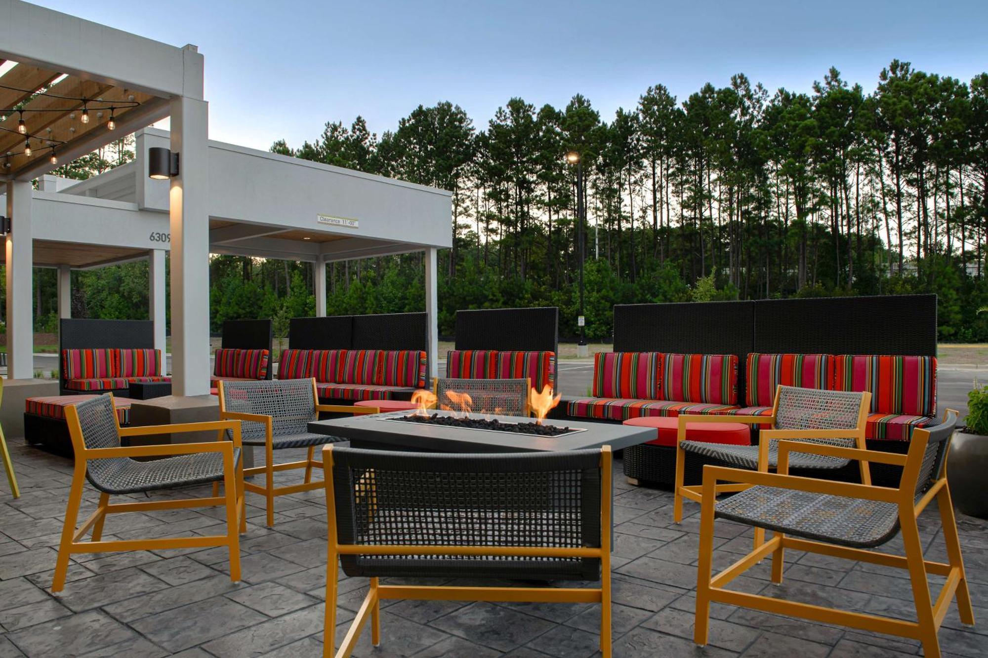 Home2 Suites By Hilton Fayetteville North Extérieur photo